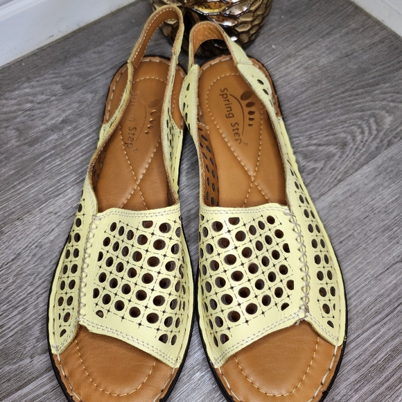 Spring Step Leather Sling Back slip on sandal - Picture 2 of 7